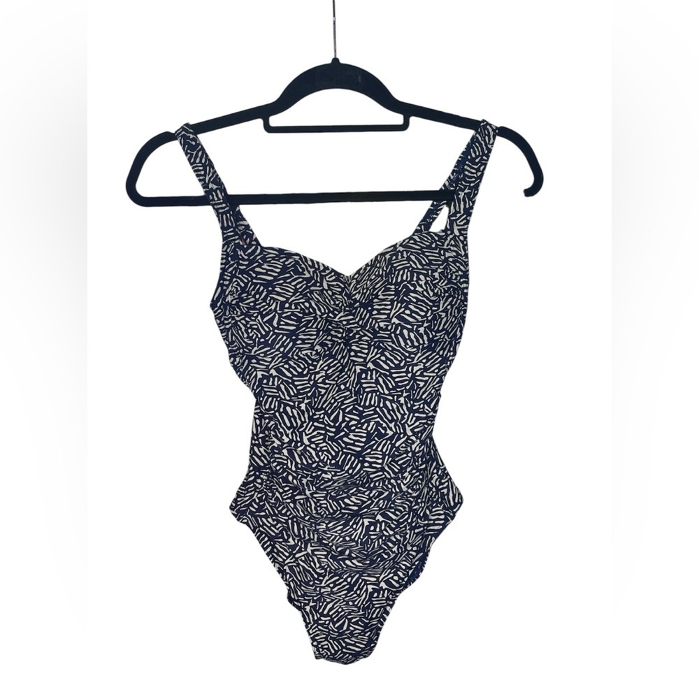 NWOT Bond-eye Australia Nip tuck Blue and White One Piece Swimsuit Size 4